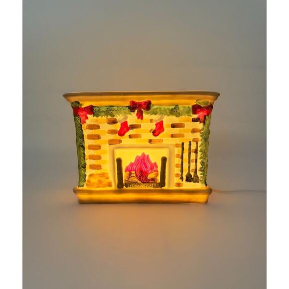 Vintage Ceramic Light-Up Fireplace Mantle Christmas Village House Decoration - Picture 10 of 14